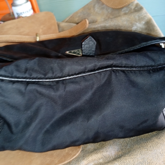 LADIES VINTAGE SATCHEL BAG BY PRADA - Picture 2 of 7